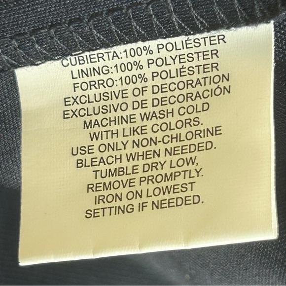 NWT IZOD Girls Plus Size 14.5 Navy Pleated School Uniform Skirt - Picture 8 of 8